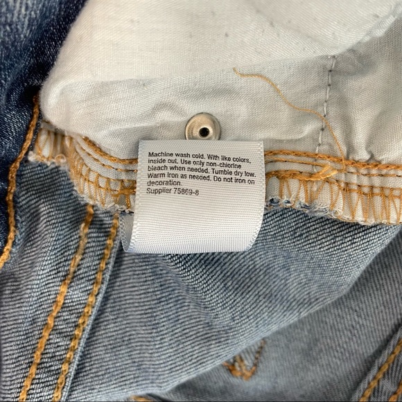 A.n.a. Ana Womens Denim Capri Pants Sz 4 Distressed Medium wash - Picture 4 of 5